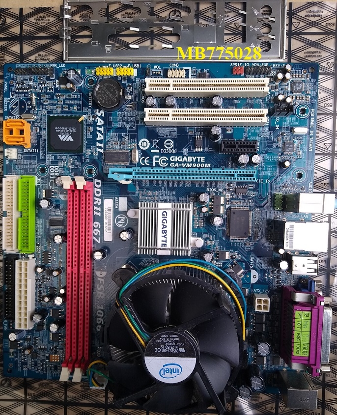 Gigabyte GA-VM900M Socket 775 Mainboard with Intel Pentium E2140  CPU Installed, Heatsink CPU Fan Back Plate