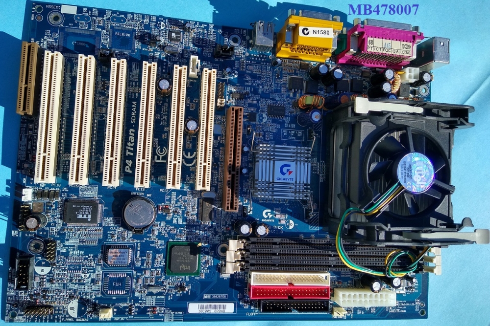Gigabyte GA-8IDX Ver (P4 TITAN SDRAM) Socket 478 Mainboard, Heatsink  Fan
