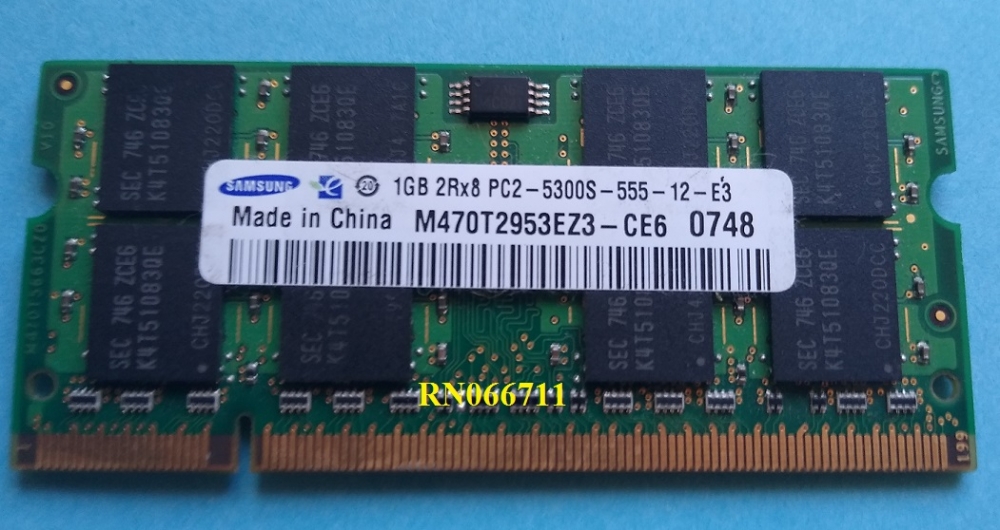 1024Mb Samsung M470T2953EZ3-CE6 200pin 16chip CL5 PC2-5300 DDR2 667MHz  Notebook Memory