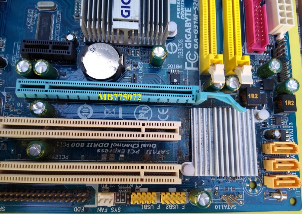 Gigabyte GA-G31M-S2L Socket 775 Mainboard with Intel Q6600